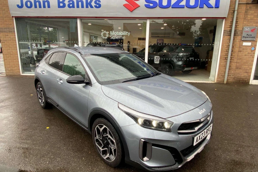 Vehicle Image - 2