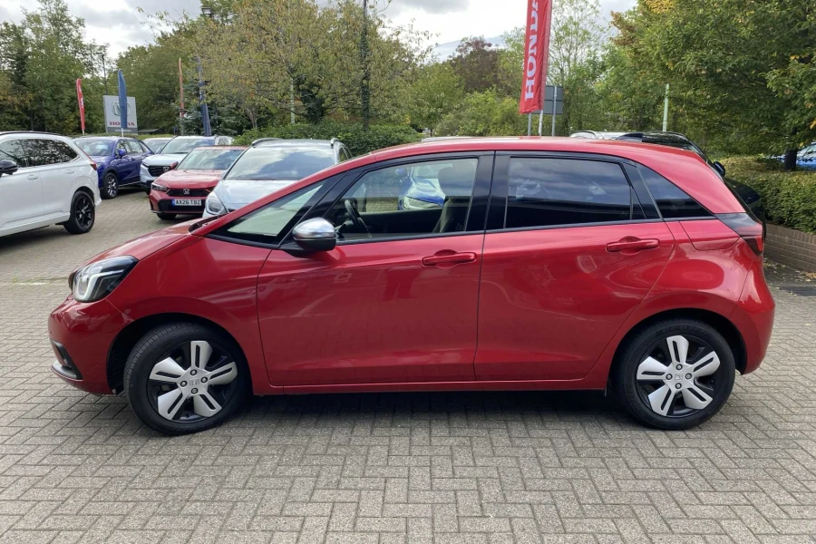 Vehicle Image - 3