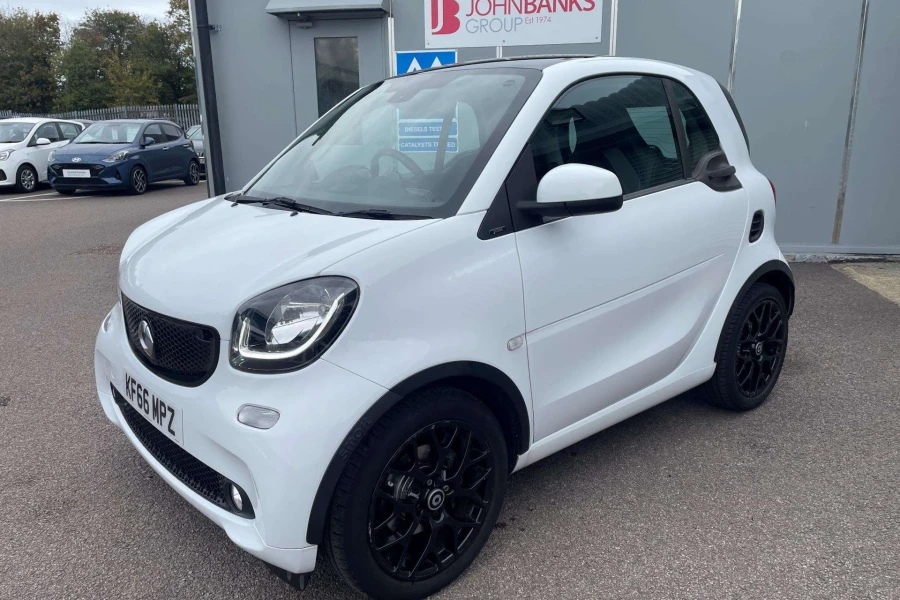 Vehicle Image - 2