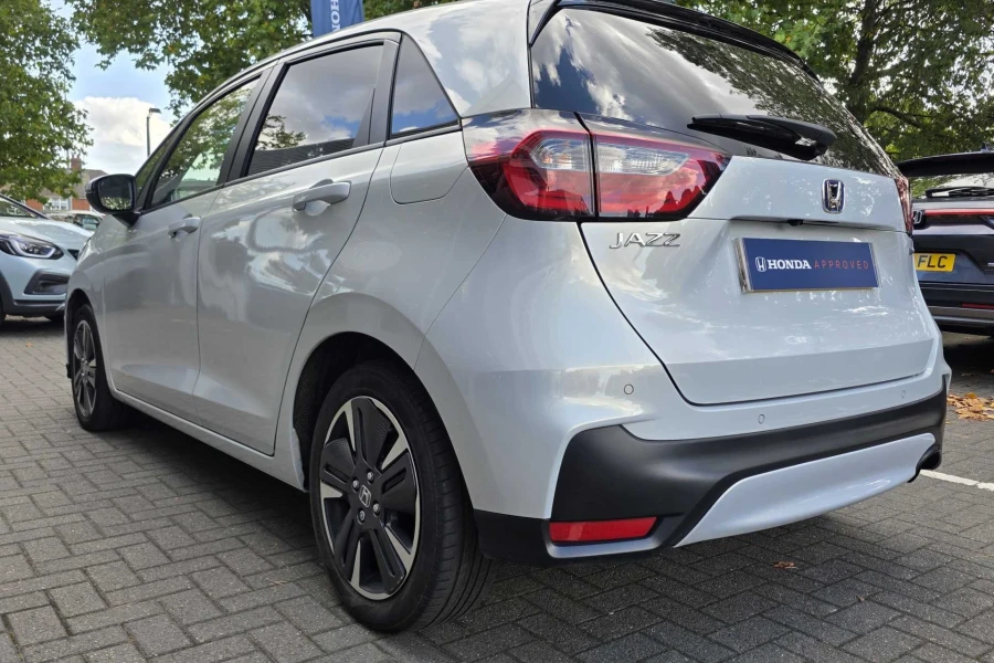 Vehicle Image - 2