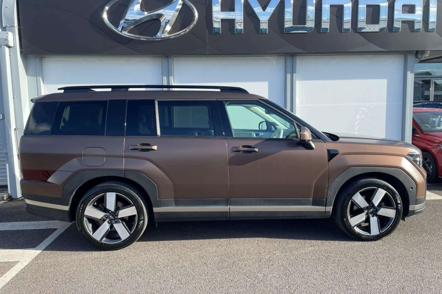 Vehicle Image - 1