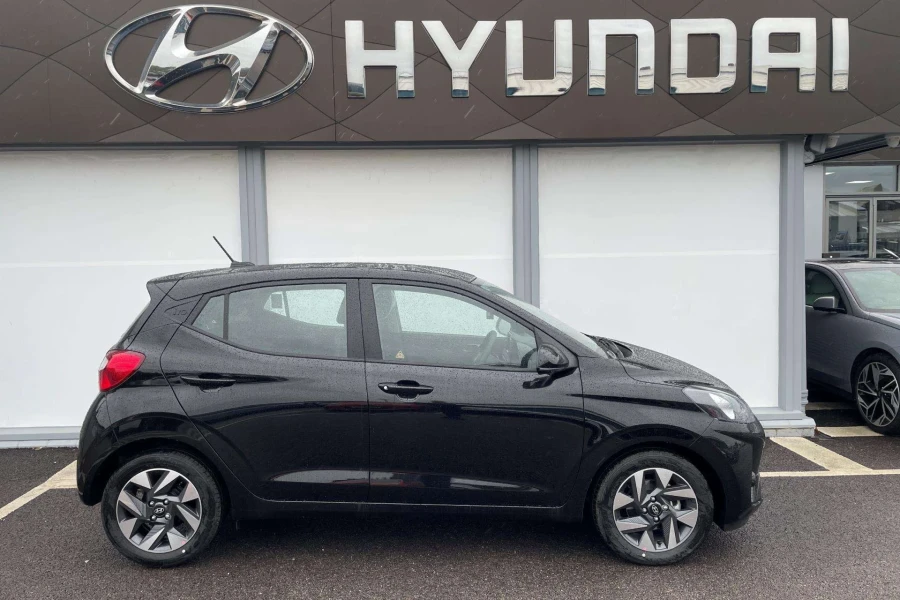 Vehicle Image - 1