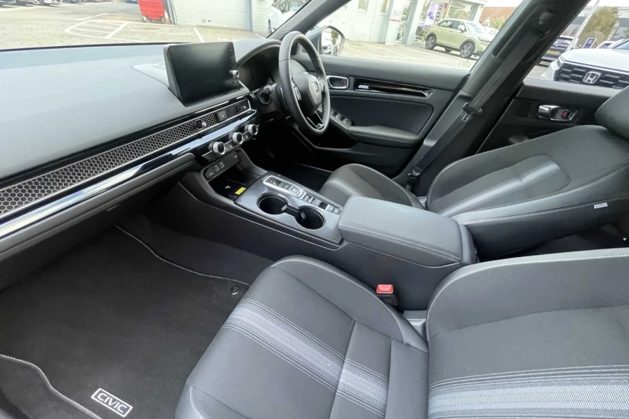 Vehicle Image - 1