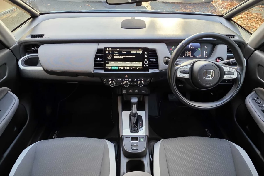 Vehicle Image - 3