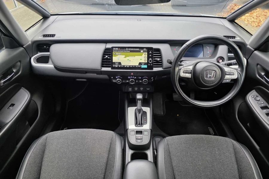 Vehicle Image - 3