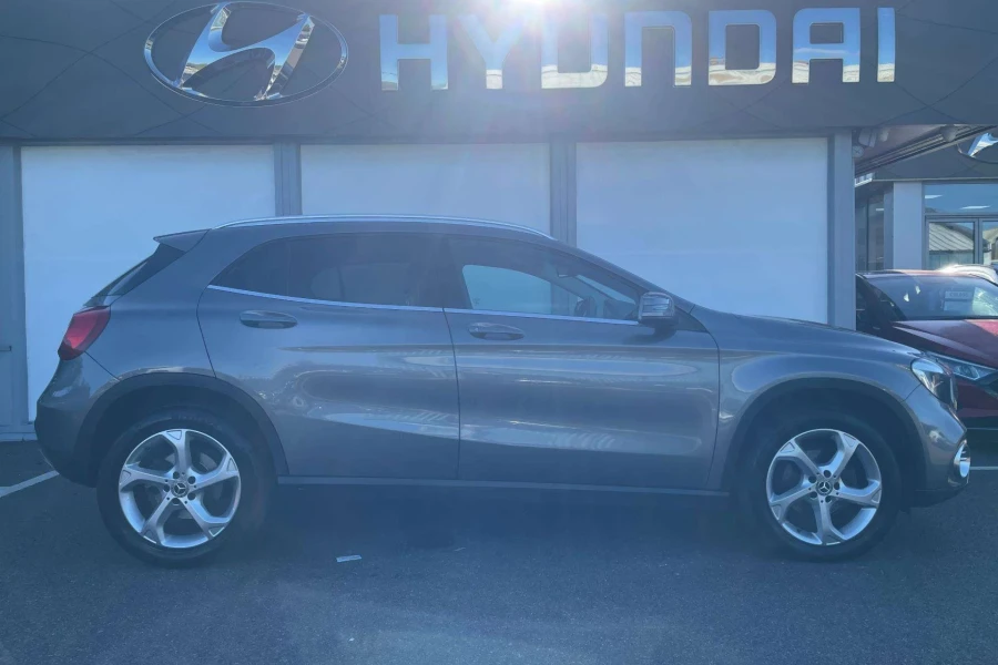 Vehicle Image - 1