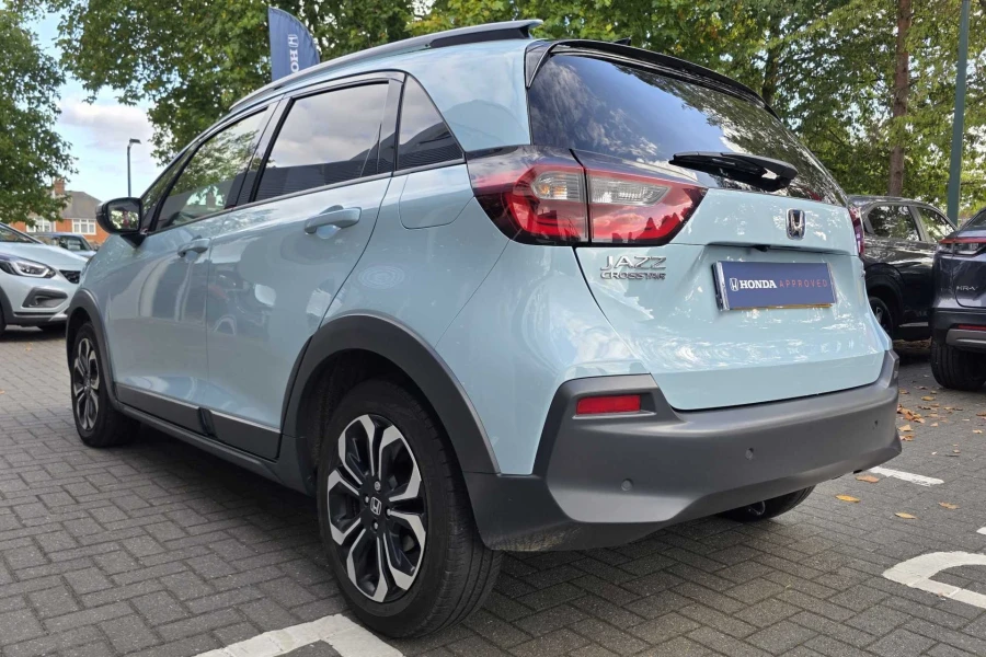Vehicle Image - 2