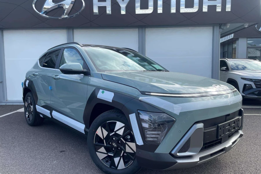 Vehicle Image - 0