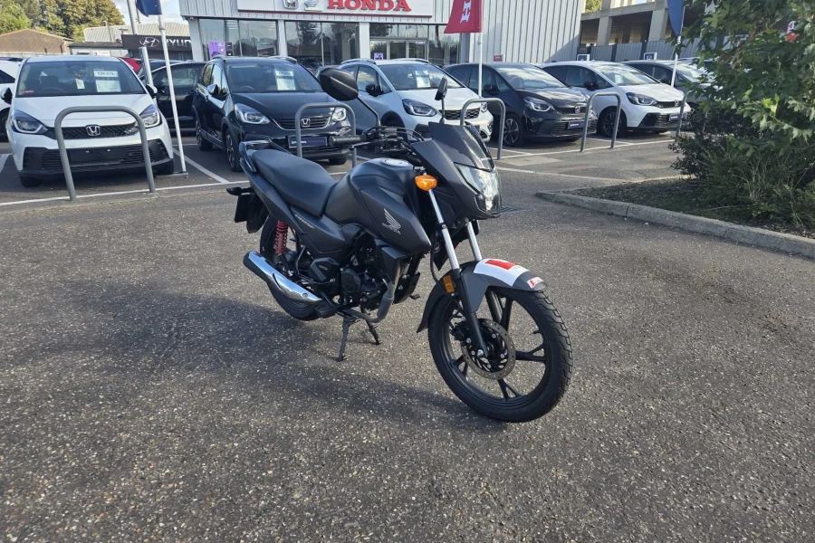 Vehicle Image - 0