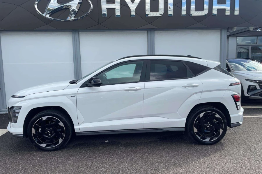 Vehicle Image - 2