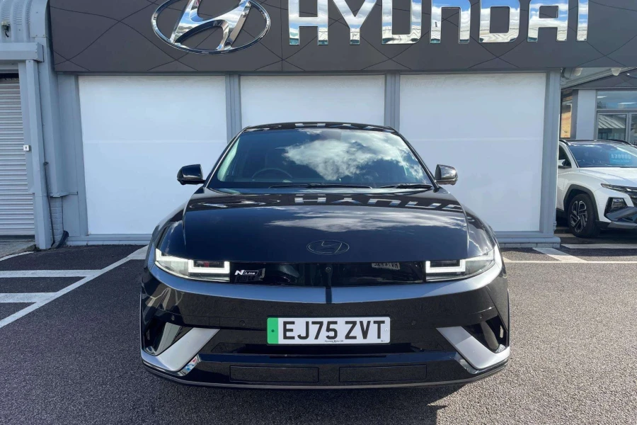 Vehicle Image - 3