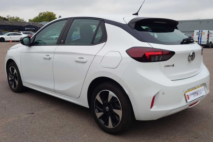 Vehicle Image - 2