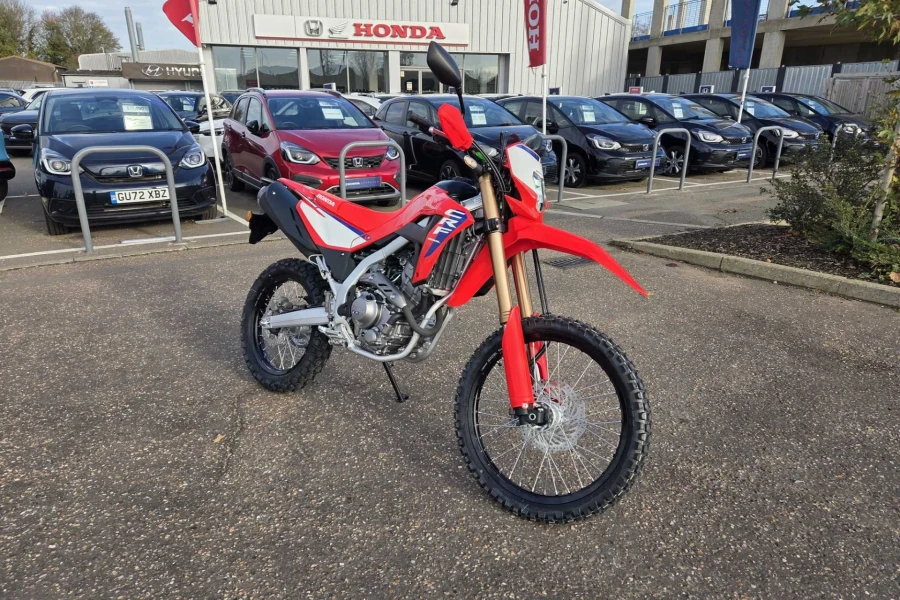 Vehicle Image - 0