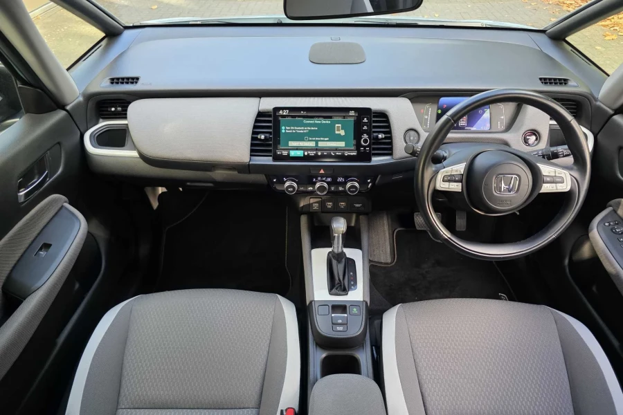 Vehicle Image - 3