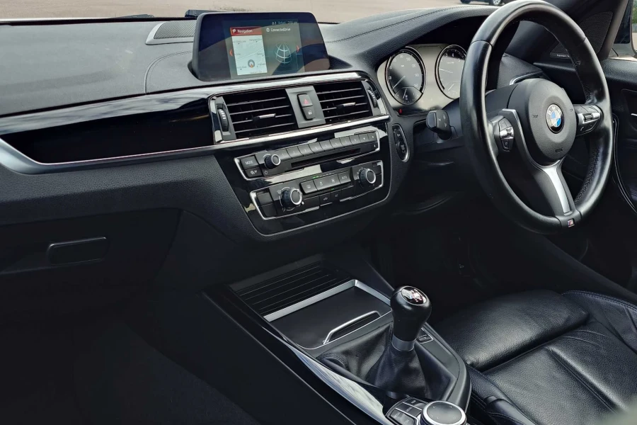 Vehicle Image - 1