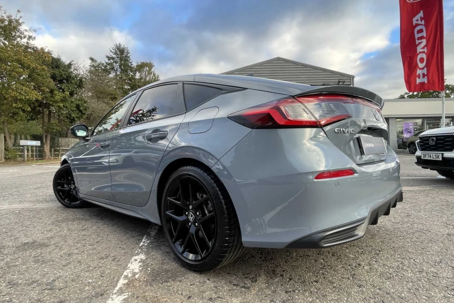 Vehicle Image - 2