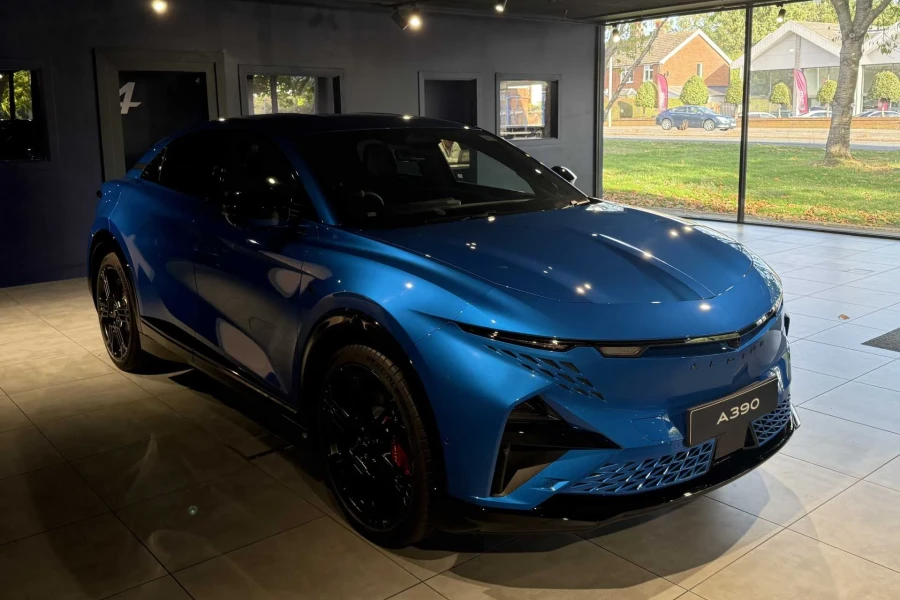 Vehicle Image - 2