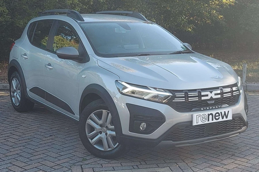 Vehicle Image - 3