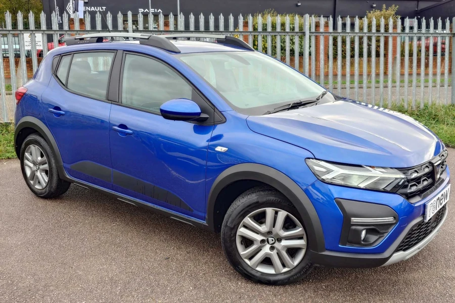 Vehicle Image - 0