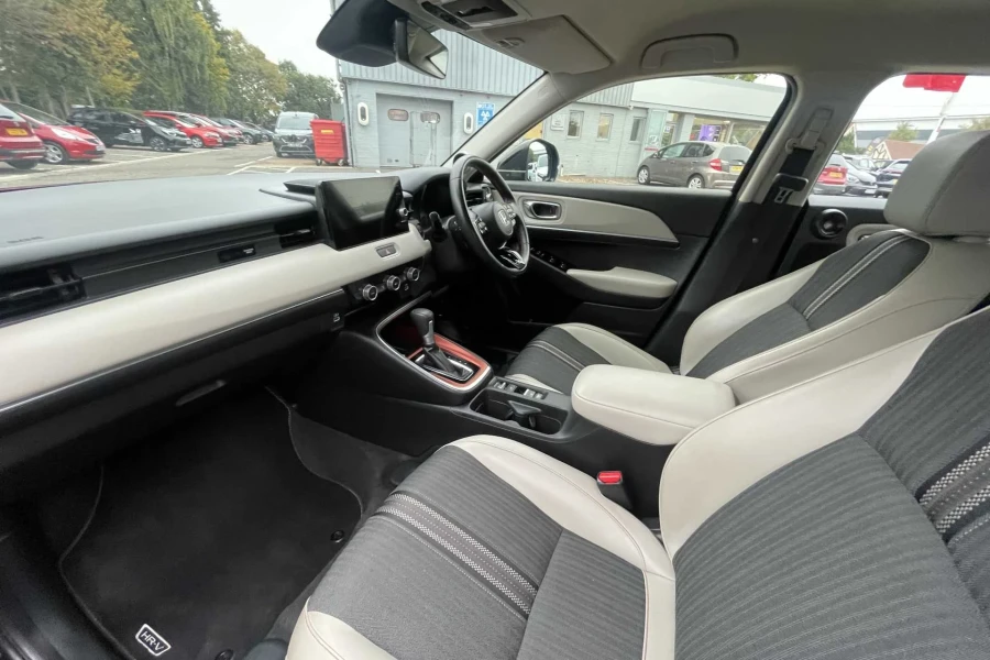 Vehicle Image - 1