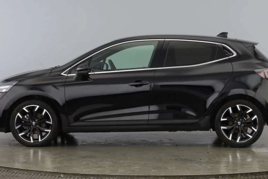 Vehicle Image - 2