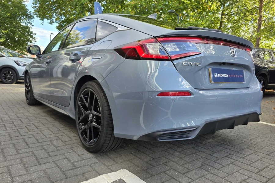 Vehicle Image - 2