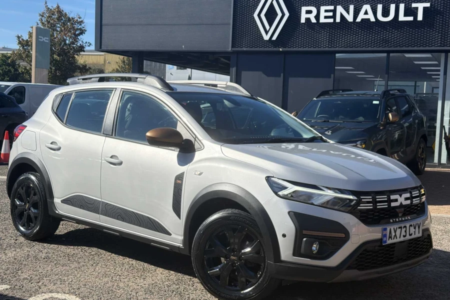Vehicle Image - 0