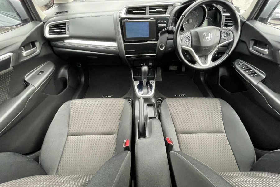 Vehicle Image - 3
