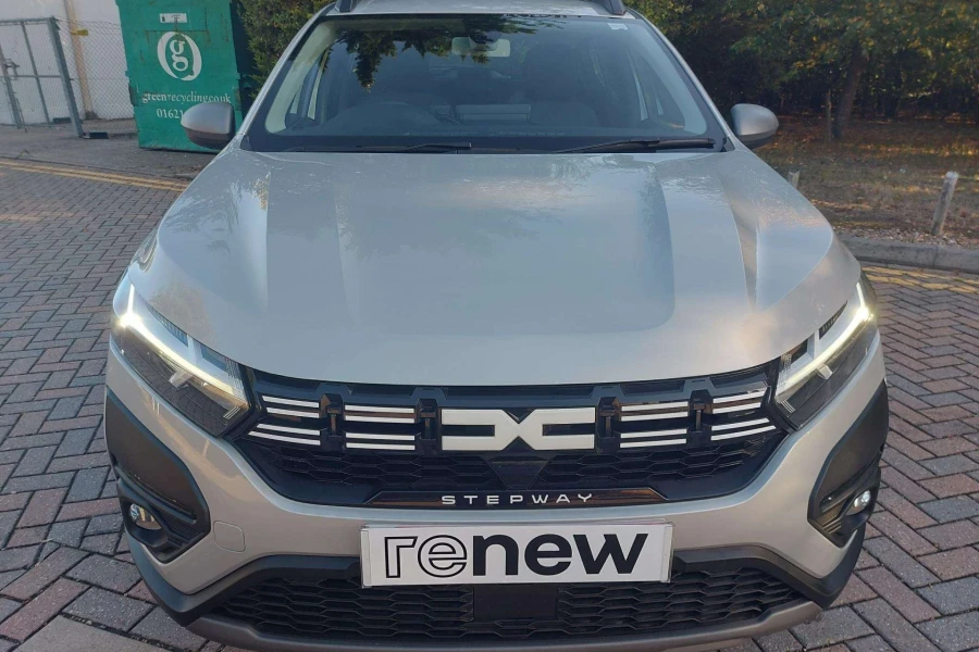 Vehicle Image - 1