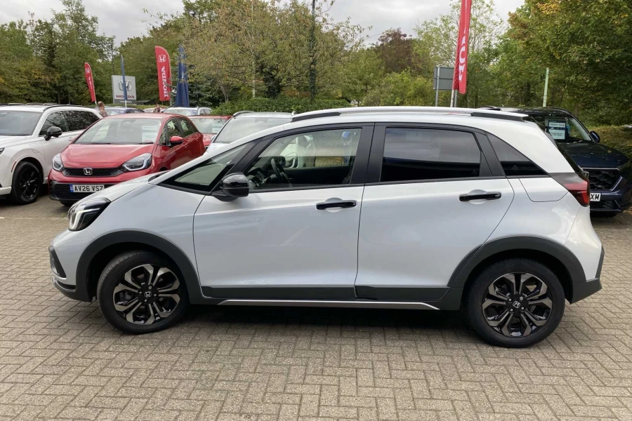 Vehicle Image - 3