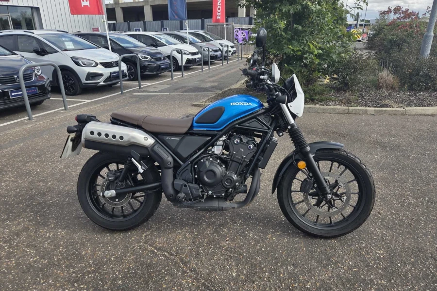 Vehicle Image - 1
