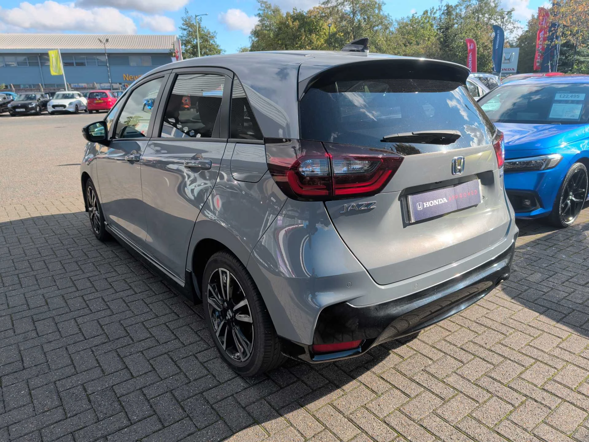 Vehicle image 3