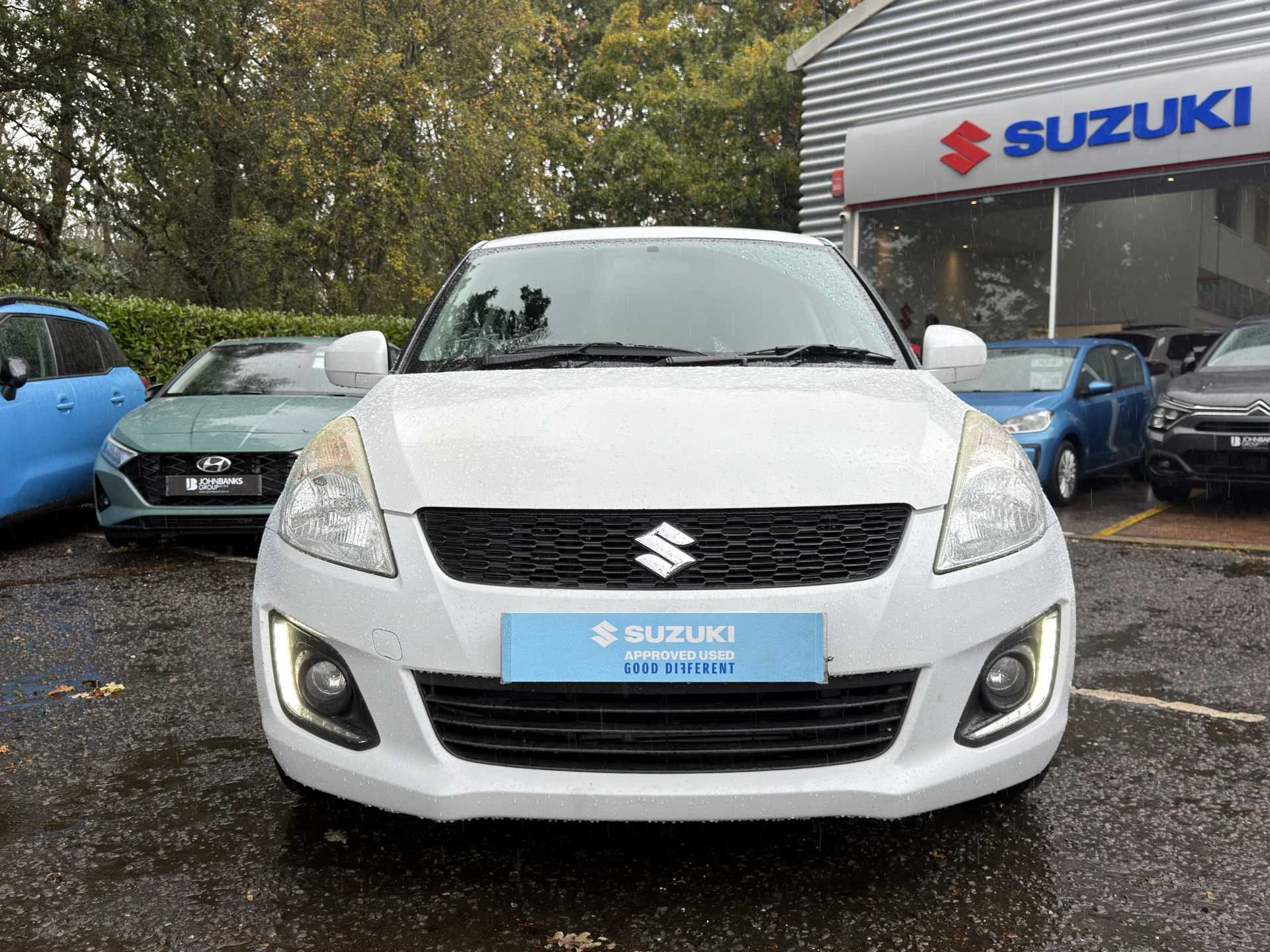Vehicle image 5