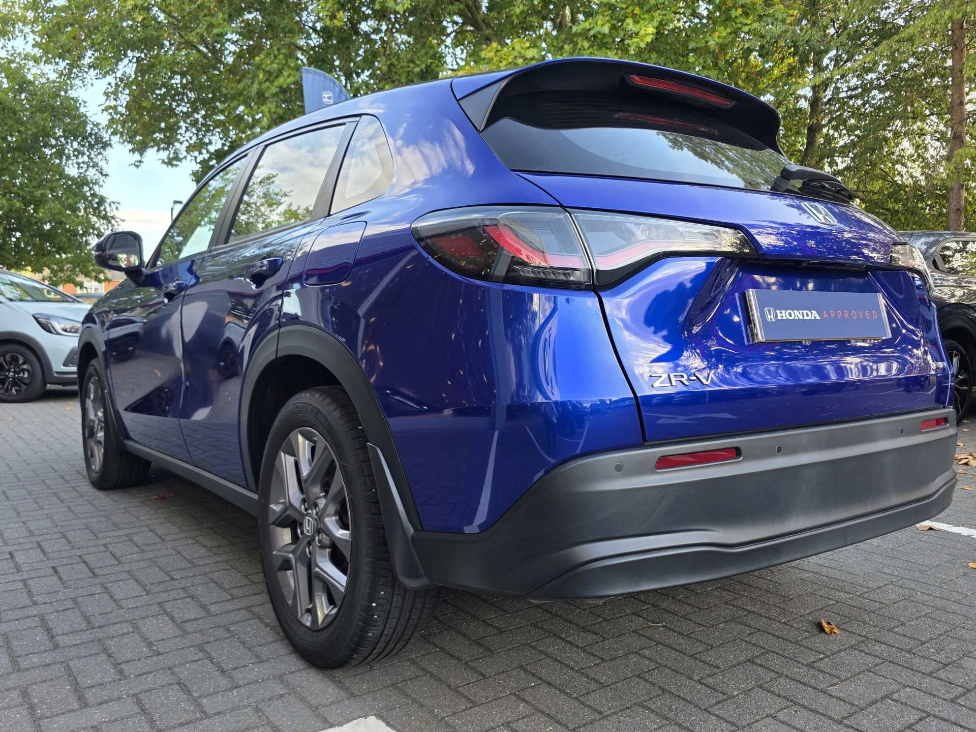 Vehicle image 3