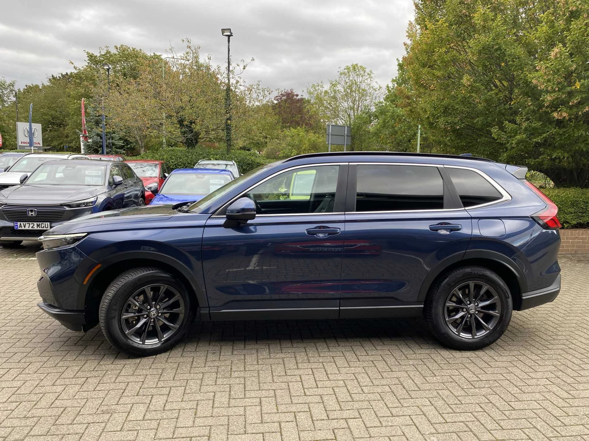 Vehicle image 4