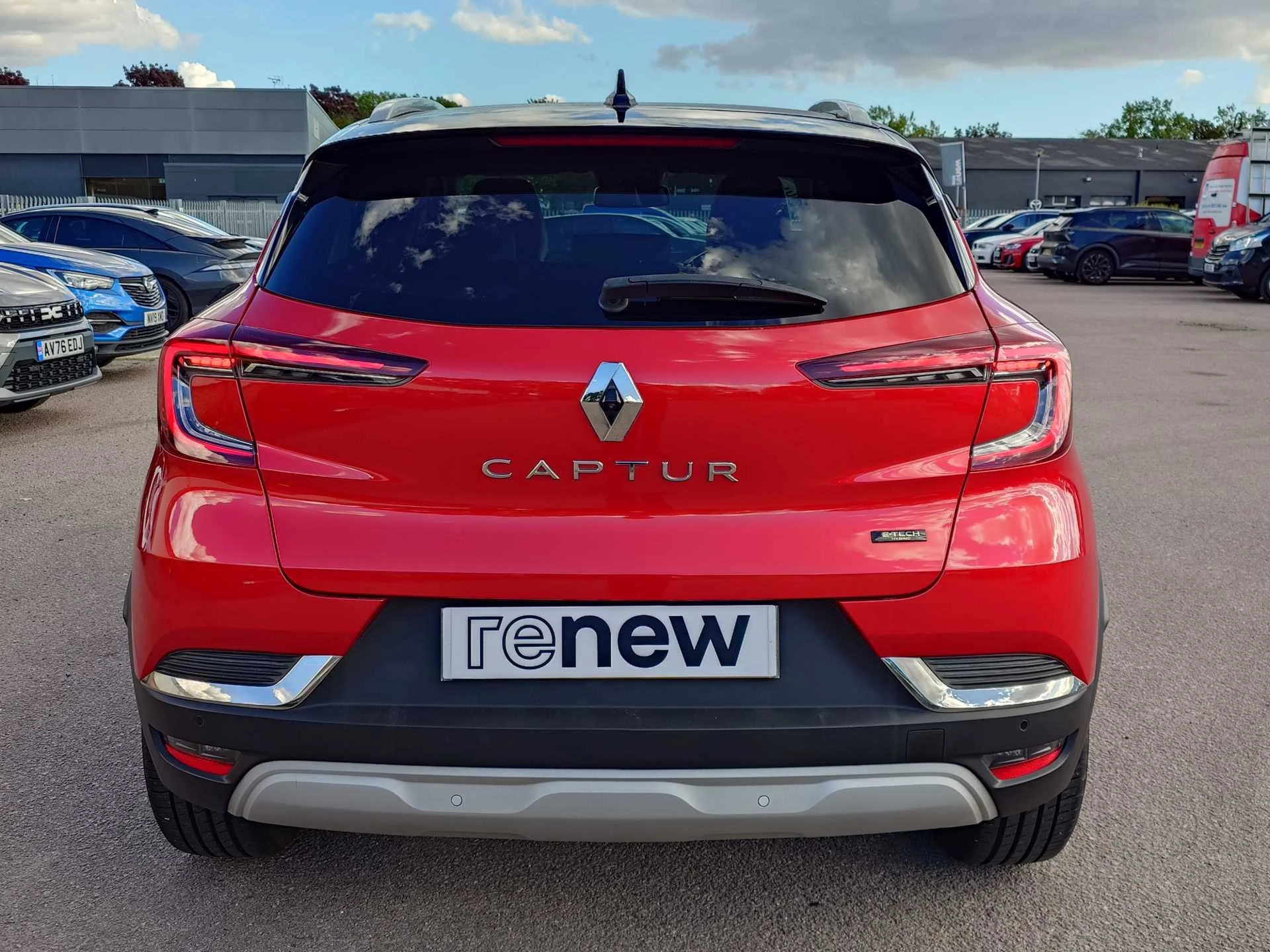 Vehicle image 7
