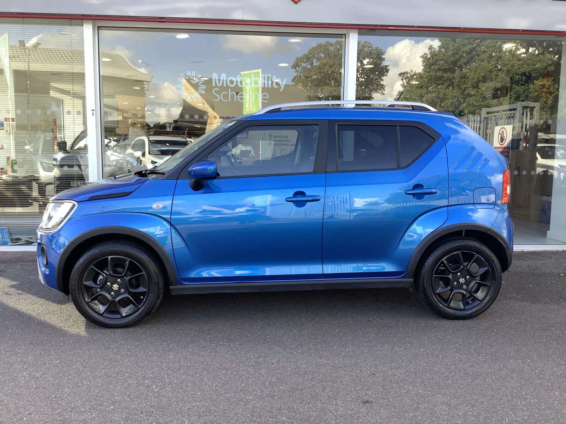 Vehicle image 7