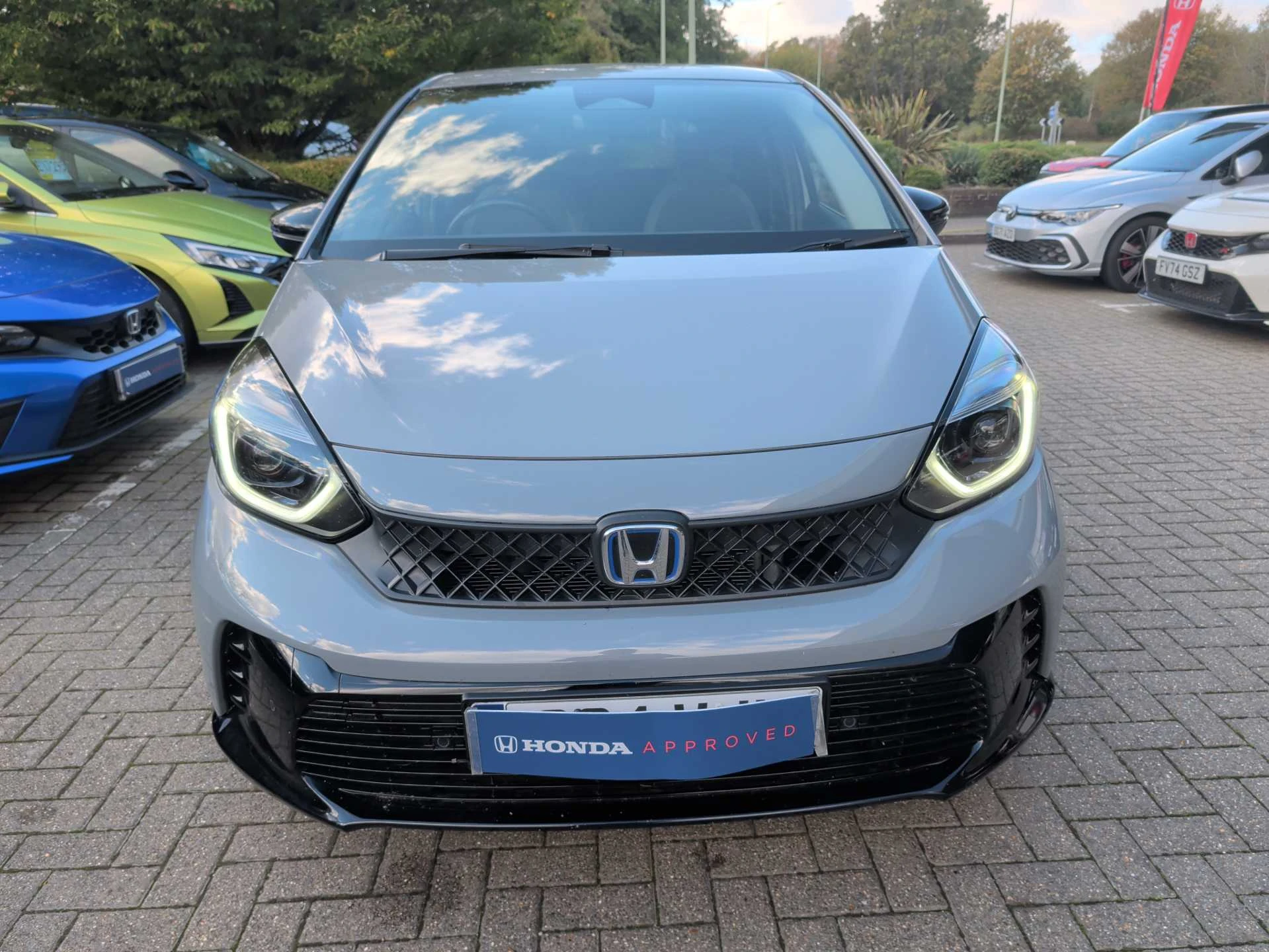 Vehicle image 6