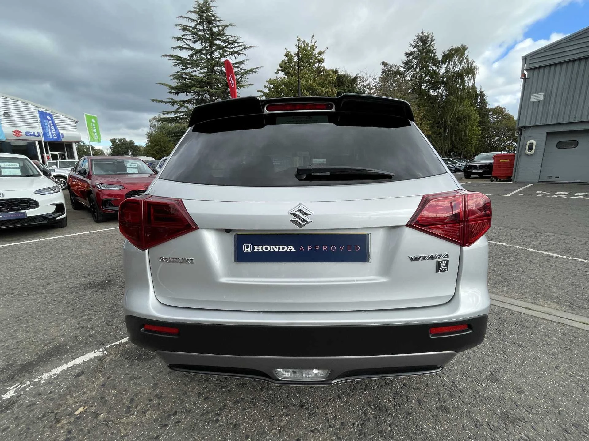 Vehicle image 7