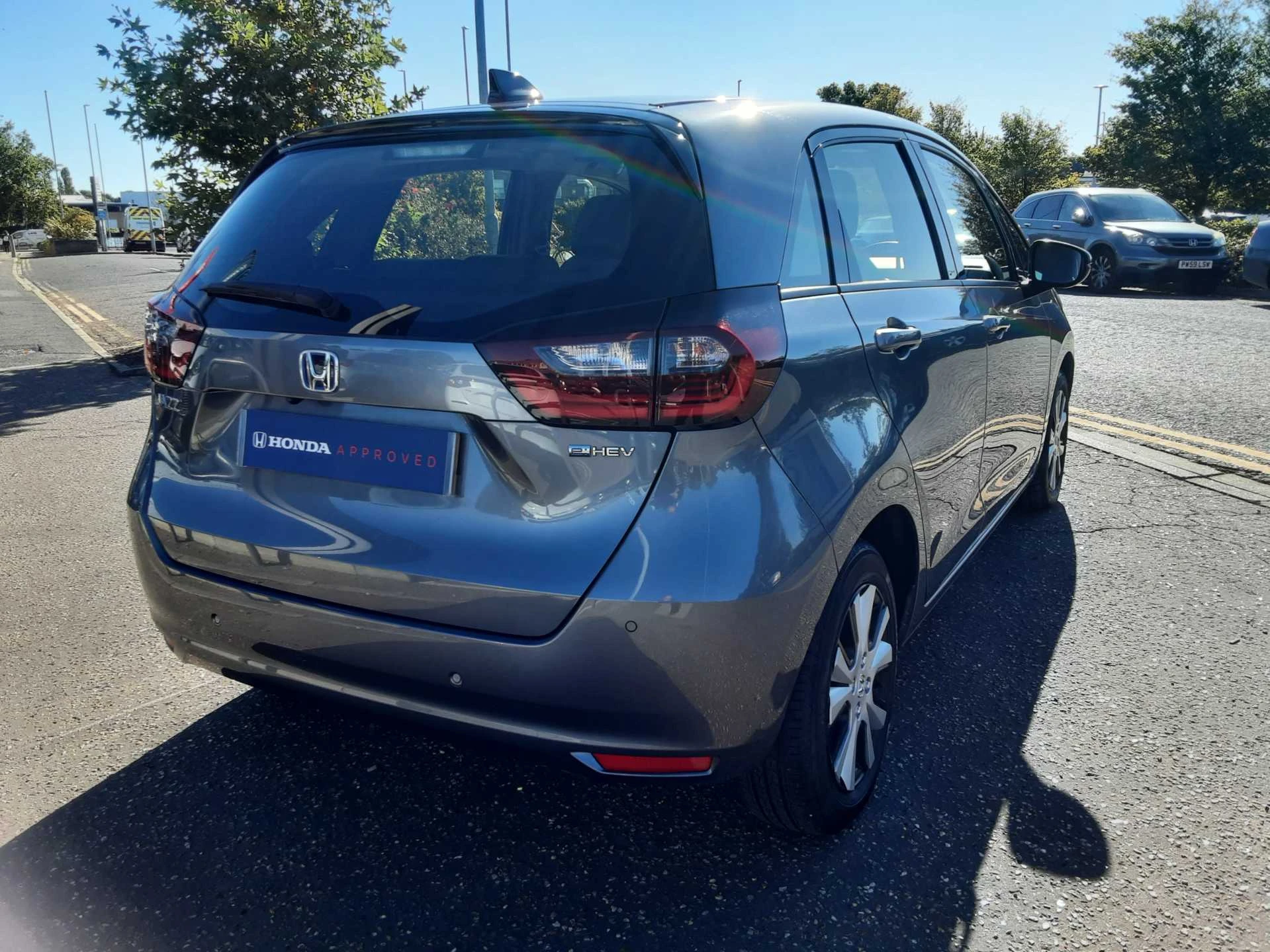 Vehicle image 6