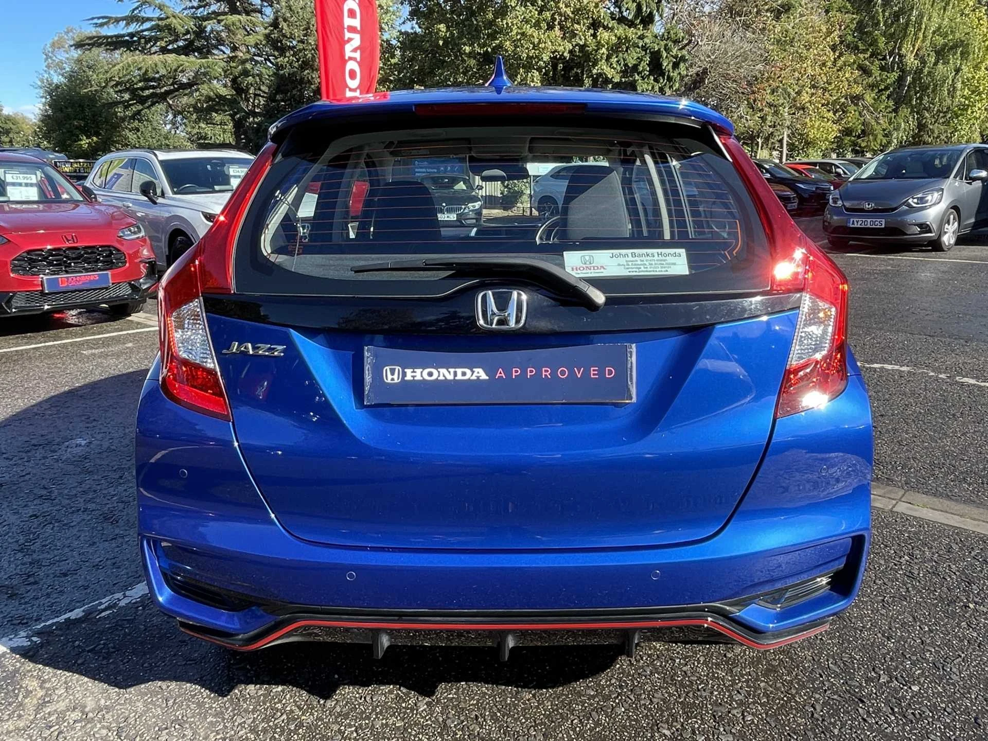 Vehicle image 7