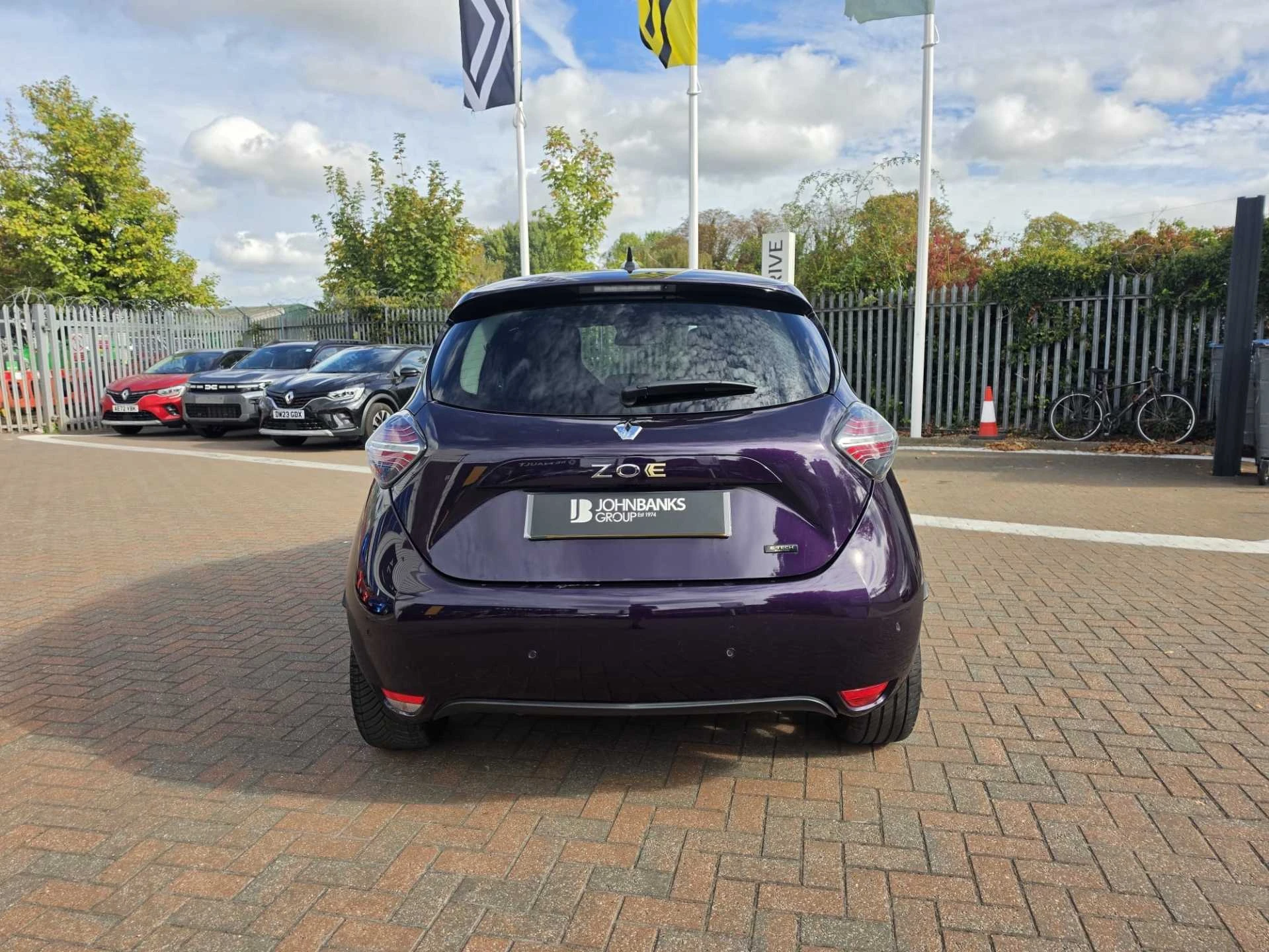 Vehicle image 3