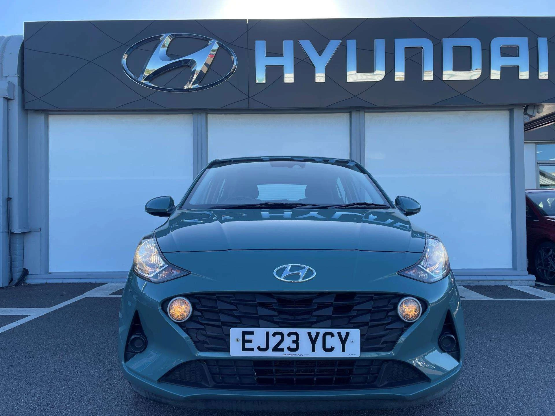 Vehicle image 4