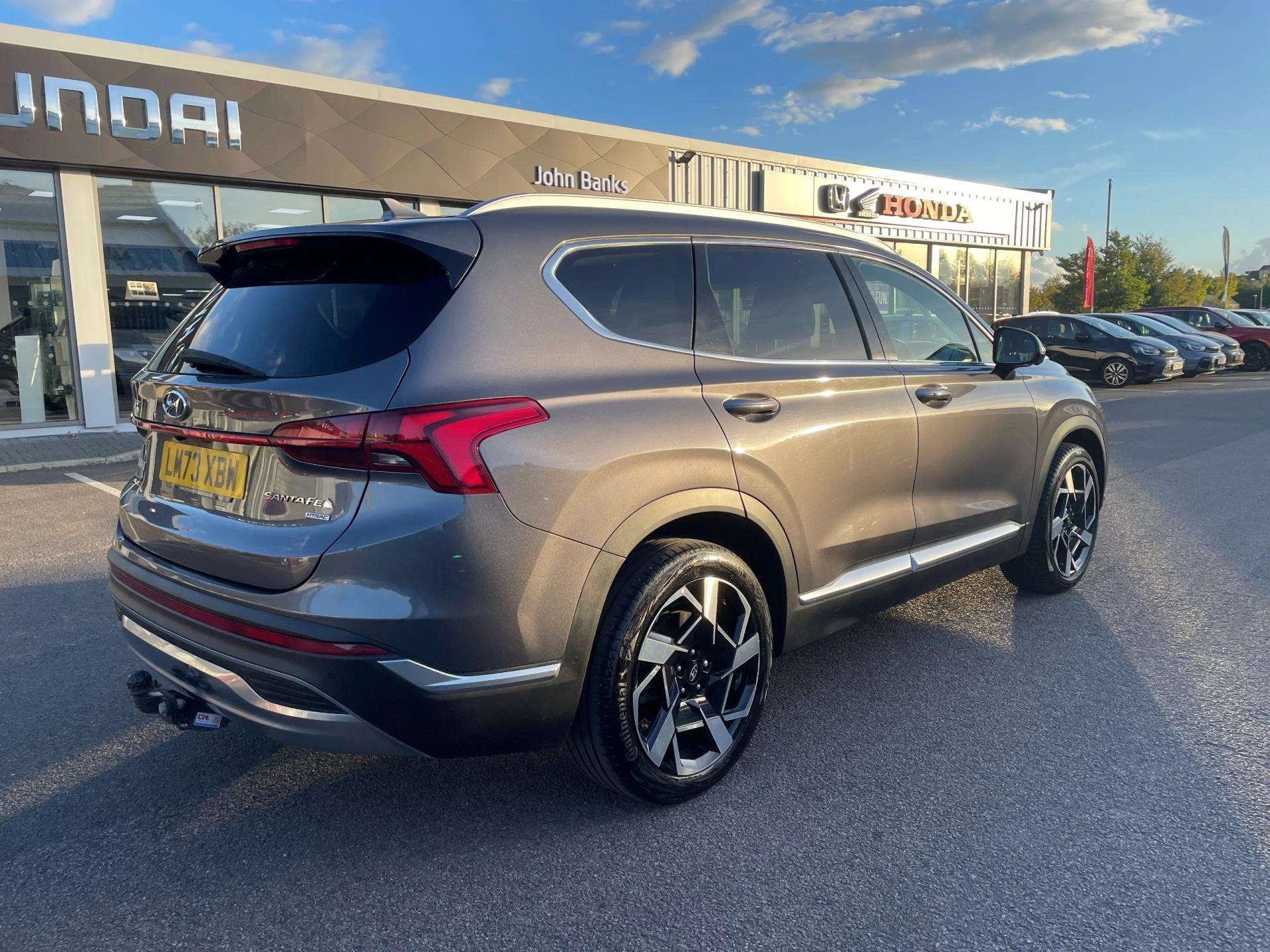 Vehicle image 7