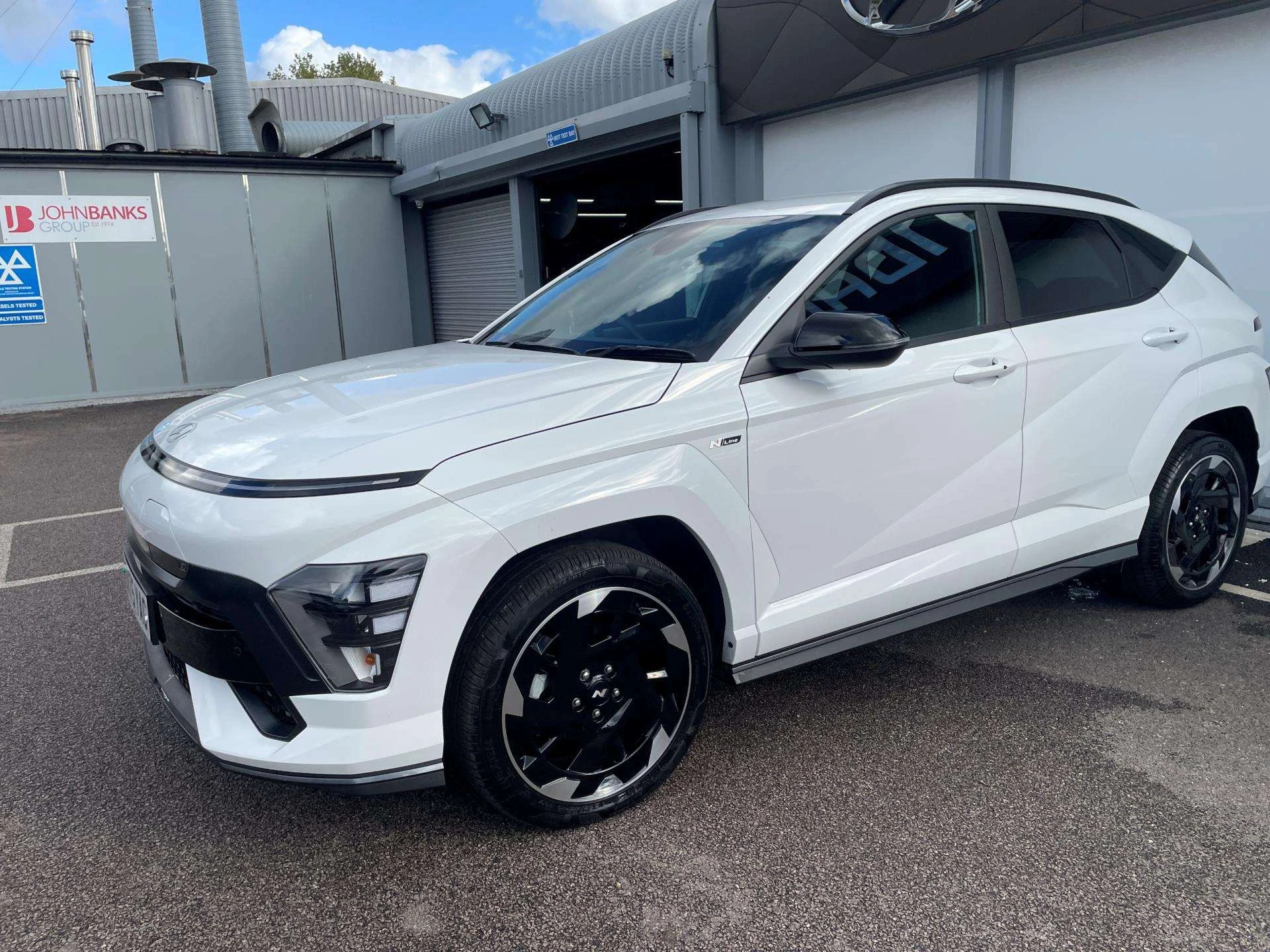 Vehicle image 6