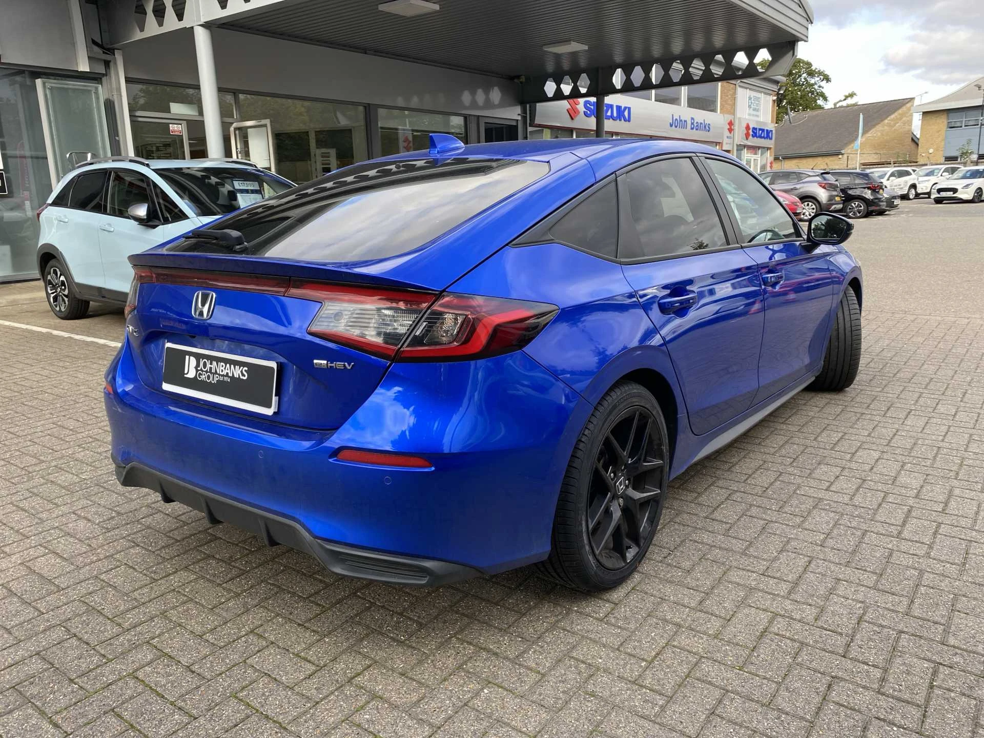 Vehicle image 7
