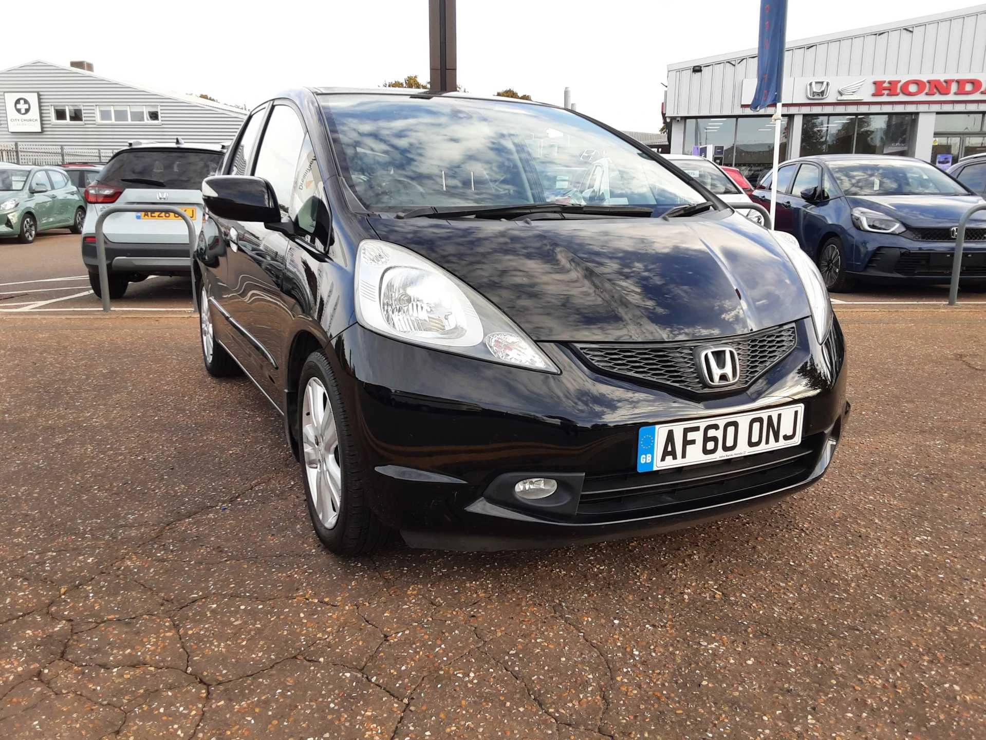 Vehicle image 3