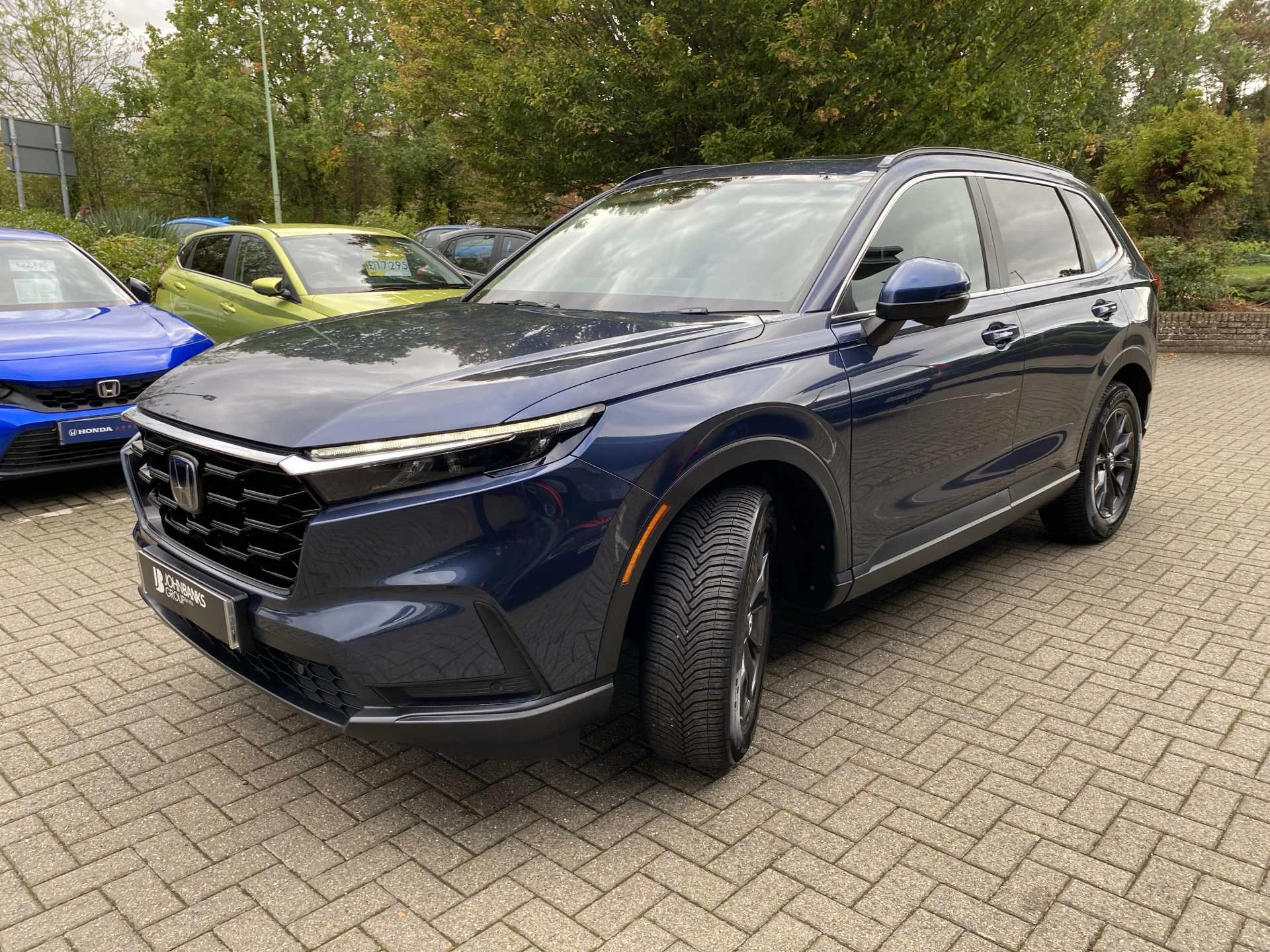Vehicle image 3