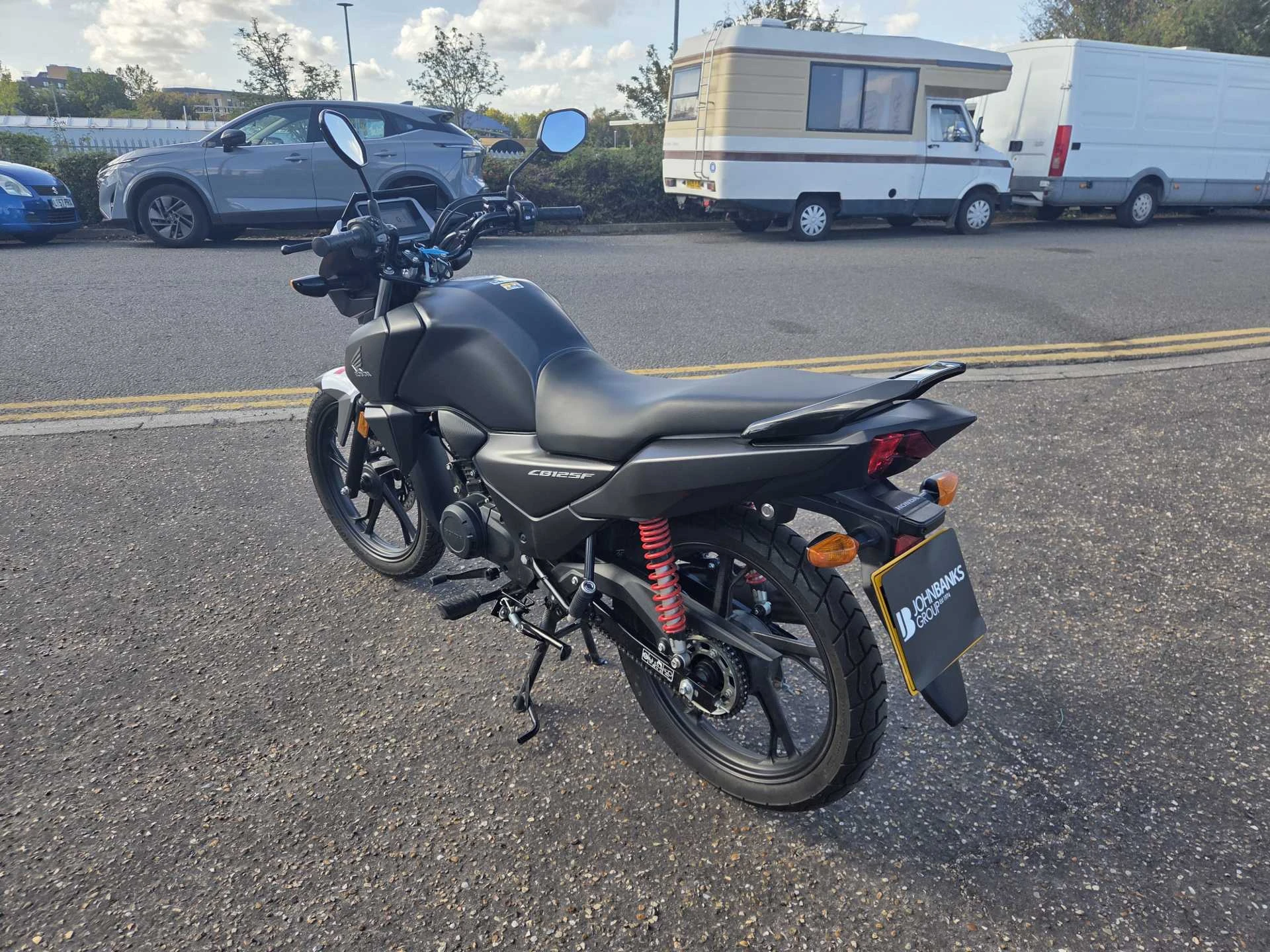 Vehicle image 5