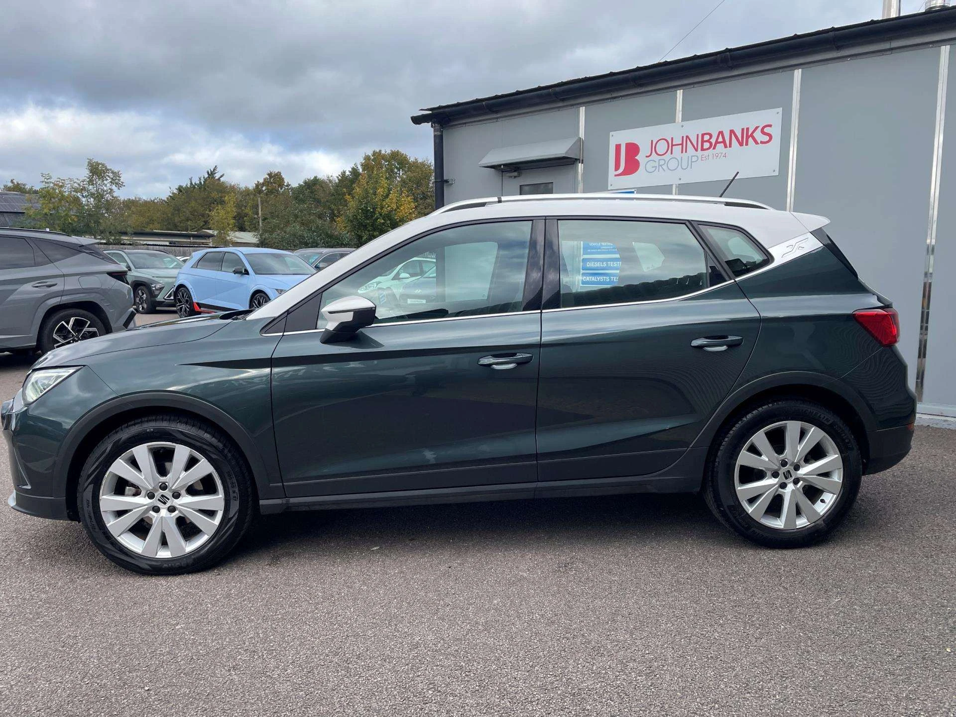 Vehicle image 4